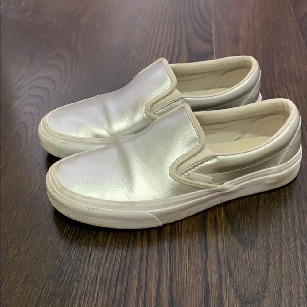 Gently worn sliver vans slip on